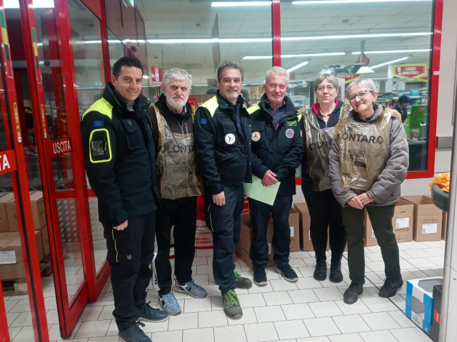 Protezione Civile Castelnuovo Belbo a Nizza per la raccolta Alimentare - 3