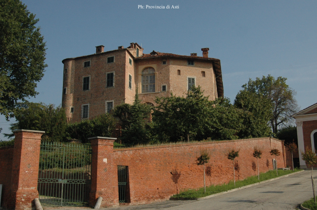 Castello di Roatto