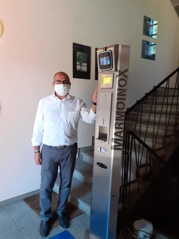 Castagnole delle Lanze: installato uno scanner di misurazione della temperatura all'ingresso del municipio