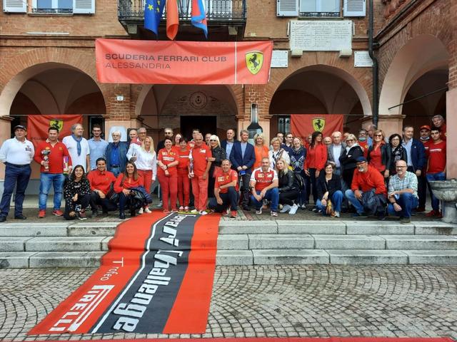 Castelnuovo Belbo si veste di rosso per il raduno itinerante Ferrari 2021
